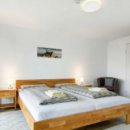 In With Wi-fi * Meersburg